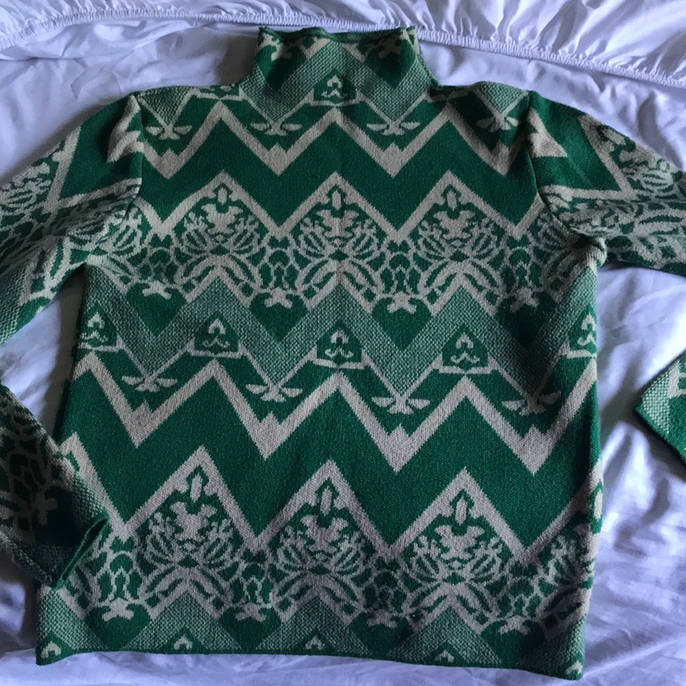 Green and Cream Patterned Ladies sweater